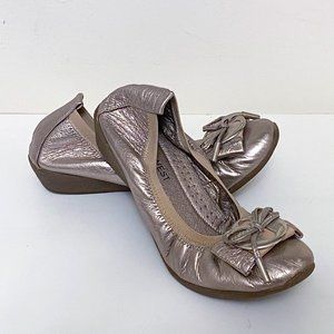 Nine West Silver Comfy Ballet Flats with Flexible Bottom Size 6 / 36